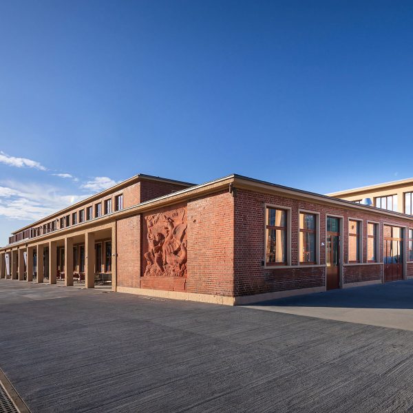 Motorworld-Muenchen-Gebaeude79-2000px-Quadrat